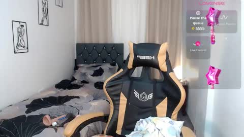 hailey online show from 01-24-25, 04:37