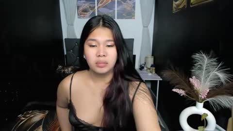 Snapshot of hailey_west01 chatting on 06-11-26, 12:32 hailey online show from 06-11-26, 12:32