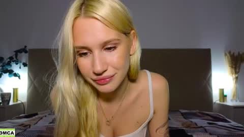 Snapshot of hailey_would chatting on 06-01-26, 10:11 hailey_would online show from 06-01-26, 10:11