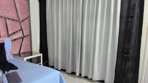 Hailey online show from 09-20-25, 11:44