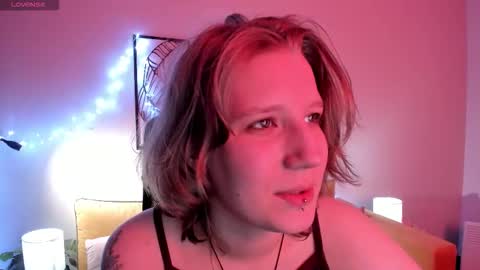 Hailey online show from 10-19-25, 08:48