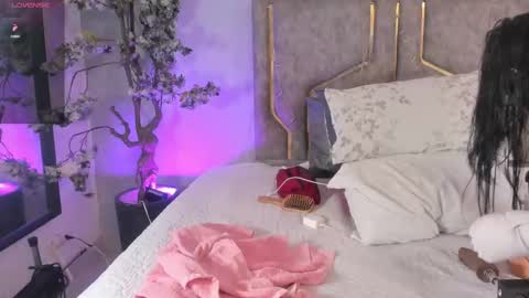 haileystonei online show from 09-13-25, 11:21