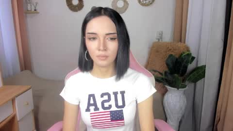 Snapshot of hailyourqueenofsatisfaction chatting on 04-21-26, 08:31 Haily online show from 04-21-26, 08:31