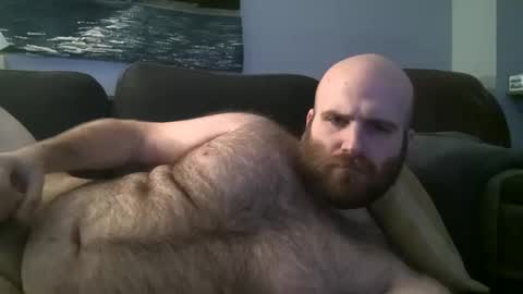 Snapshot of hairiestbear chatting on 01-26-25, 07:10 Hairiest Bear online show from 01-26-25, 07:10