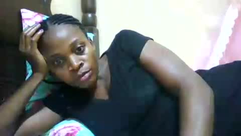 Snapshot of hairy_africanbae chatting on 06-25-26, 11:15 hairy_africanbae online show from 06-25-26, 11:15