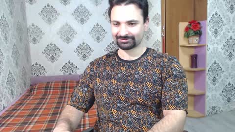 Hairy Tyler online show from 12-12-24, 10:52