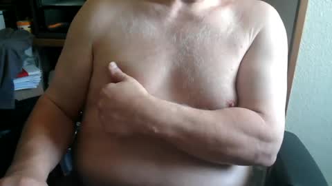 Snapshot of hairyarmpit_lover_1970 chatting on 06-17-26, 09:01 hairyarmpit_lover_1970 online show from 06-17-26, 09:01