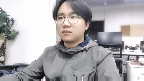 Snapshot of hairycol66 chatting on 11-28-25, 02:53 hairycol66 online show from 11-28-25, 02:53