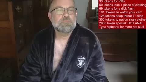 Snapshot of hairydaddybear69 chatting on 06-24-26, 11:53 HairyDaddyBear69 online show from 06-24-26, 11:53