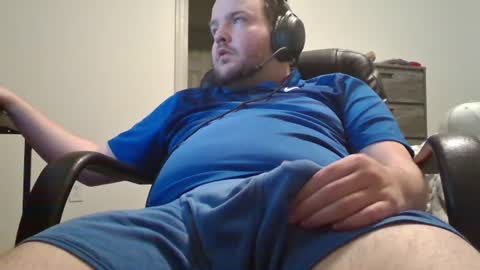 Snapshot of hairymikey chatting on 06-23-26, 03:37 hairymikey online show from 06-23-26, 03:37