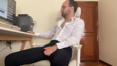 Snapshot of hairynewland94 chatting on 07-19-26, 10:30 NewLand online show from 07-19-26, 10:30