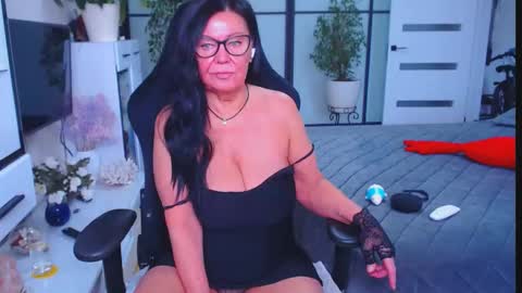 Monika online show from 09-30-25, 09:58