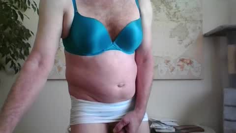 Snapshot of hairypussylover089 chatting on 03-15-26, 06:47 hairypussylover089 online show from 03-15-26, 06:47