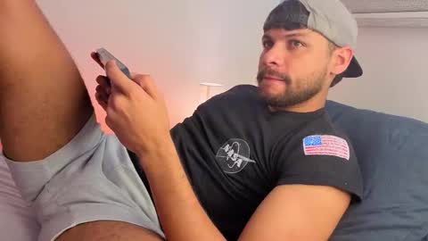 Independent       model  online show from 01-14-26, 09:09