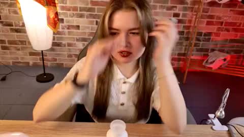 HaleySun online show from 10-09-25, 02:04