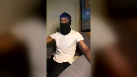 halfmaskedgooner online show from 08-01-26, 05:45