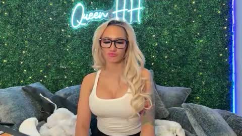 Halia Hill online show from 02-22-26, 11:31