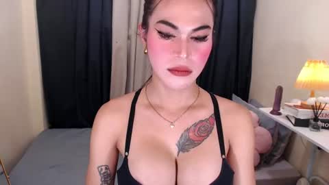 Snapshot of haliya_xsamer chatting on 06-22-26, 03:25 Selena the real cummer online show from 06-22-26, 03:25