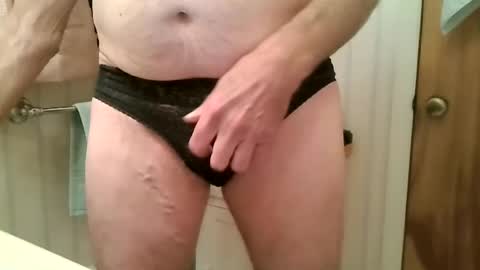 Snapshot of halleck738 chatting on 12-08-24, 03:00 halleck738 online show from 12-08-24, 03:00