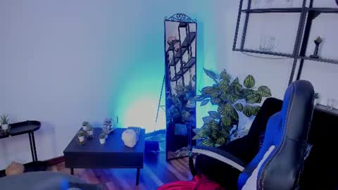 halley_ravenn online show from 06-11-26, 02:53