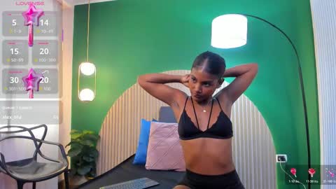 Halley Lorens online show from 03-19-26, 04:33