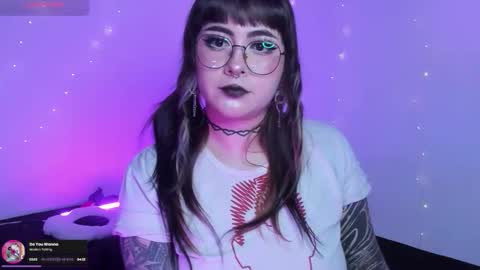 Snapshot of hallucigenia_sparza chatting on 06-02-26, 08:22 Hallu online show from 06-02-26, 08:22