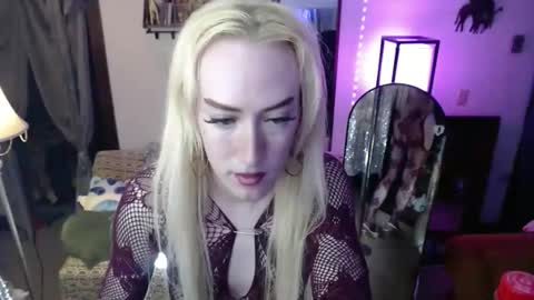 halovalentine online show from 03-14-26, 12:17