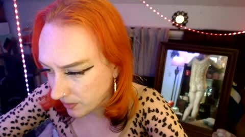 Snapshot of halovalentine chatting on 06-18-26, 02:12 halovalentine online show from 06-18-26, 02:12
