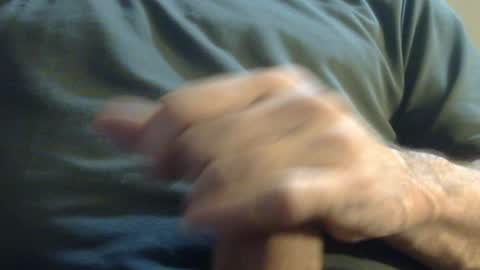 Snapshot of hamhead71 chatting on 12-31-24, 05:40 hamhead71 online show from 12-31-24, 05:40