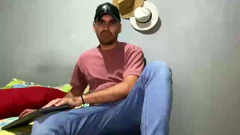 hamiltong12 online show from 11-25-25, 05:29