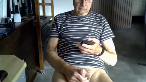 Prefer men 80 online show from 06-14-26, 06:48