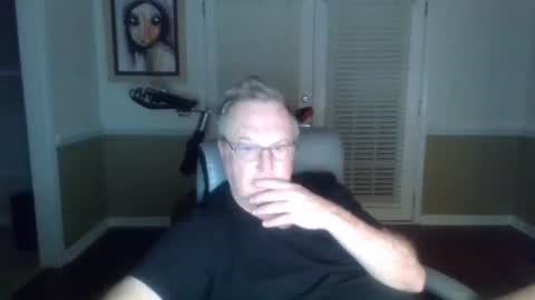 Snapshot of han63 chatting on 11-08-25, 09:20 Han online show from 11-08-25, 09:20