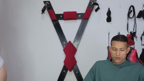 Hana and Zeta online show from 04-18-26, 07:07