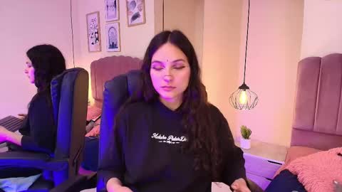 hanabie_ online show from 02-01-26, 03:16