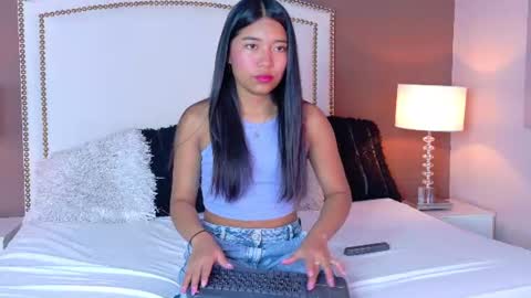 Hanna online show from 06-26-26, 02:21