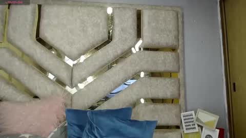 Snapshot of hanamor chatting on 12-22-24, 06:04 Hana.......Fansly - content being added daily.. online show from 12-22-24, 06:04