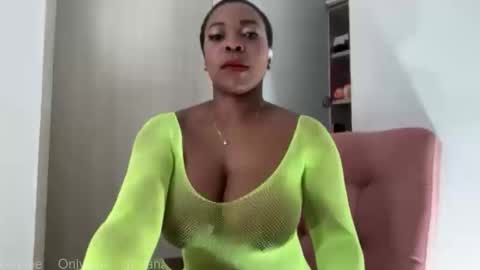 Hana  online show from 10-15-25, 02:39