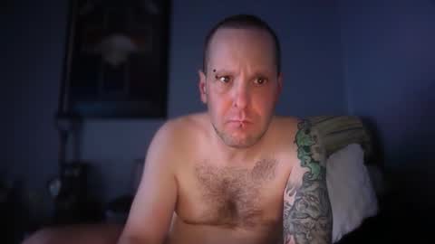 hand_banana_420 online show from 05-01-26, 05:01