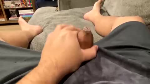 Snapshot of handhugger chatting on 12-12-24, 11:25 handhugger online show from 12-12-24, 11:25