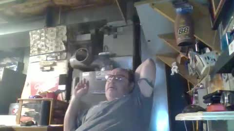 Snapshot of handiemanhere chatting on 04-02-26, 01:58 naked man online show from 04-02-26, 01:58