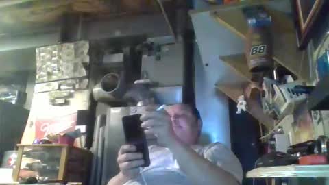 Snapshot of handiemanhere chatting on 04-03-26, 02:26 naked man online show from 04-03-26, 02:26