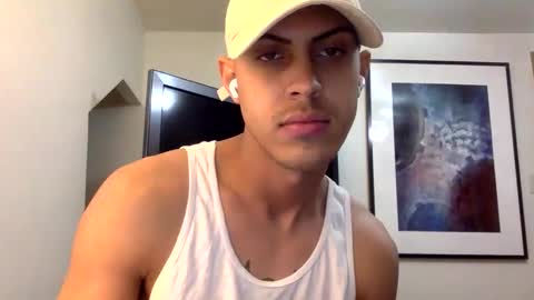 handsome01_ online show from 12-18-25, 11:33