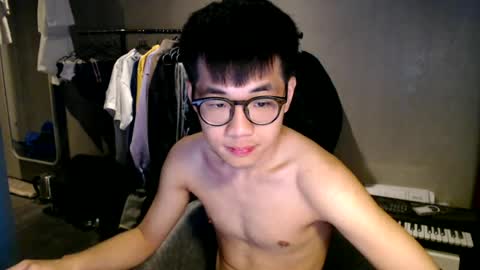Snapshot of handsome_mannn chatting on 07-03-26, 12:06 handsome_mannn online show from 07-03-26, 12:06