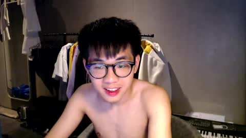 Snapshot of handsome_mannn chatting on 07-17-26, 07:30 handsome_mannn online show from 07-17-26, 07:30