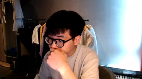 Snapshot of handsome_mannn chatting on 07-20-26, 02:19 handsome_mannn online show from 07-20-26, 02:19