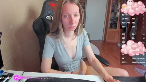 Mila online show from 09-17-25, 09:11