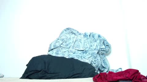 Snapshot of handsome_white1 chatting on 01-22-25, 12:49 jorge daniel online show from 01-22-25, 12:49