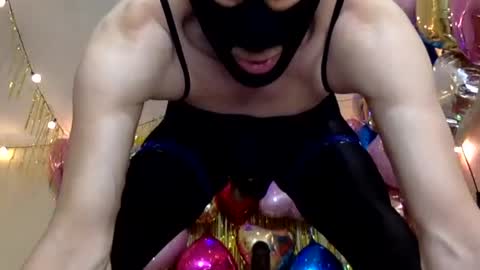 Snapshot of handsomealfie chatting on 07-08-26, 10:25 HandsomeAlfie online show from 07-08-26, 10:25