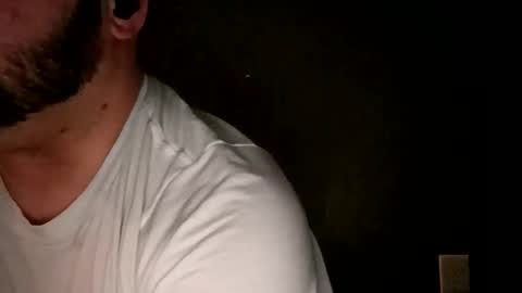 Handsomedaddy198923 online show from 04-17-26, 07:22