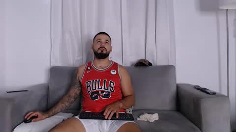 Snapshot of handsomen69 chatting on 02-27-26, 03:39 Handsomen online show from 02-27-26, 03:39